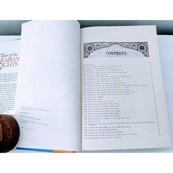 Tales Of The Arabian Nights Hardcover Book with Dust Jacket & Illustrated 1984 - Picture 9 of 12